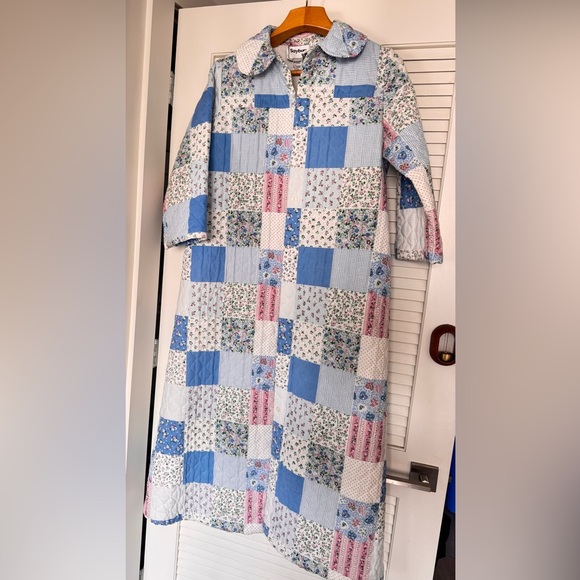 Vintage Quilted House Coat